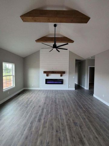 131 E Teakwood Avenue, Clever, MO 65631