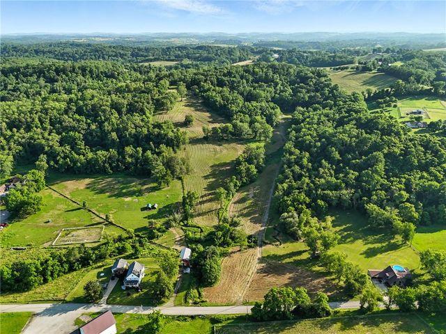 1 Barr Road, Nottingham, PA 15332