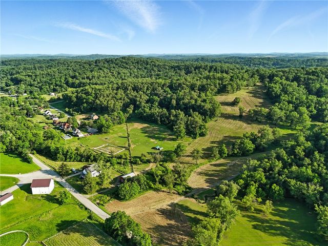 1 Barr Road, Nottingham, PA 15332