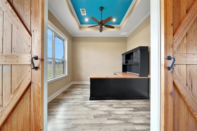 399 Fm 1696 Road W, Huntsville, TX 77320