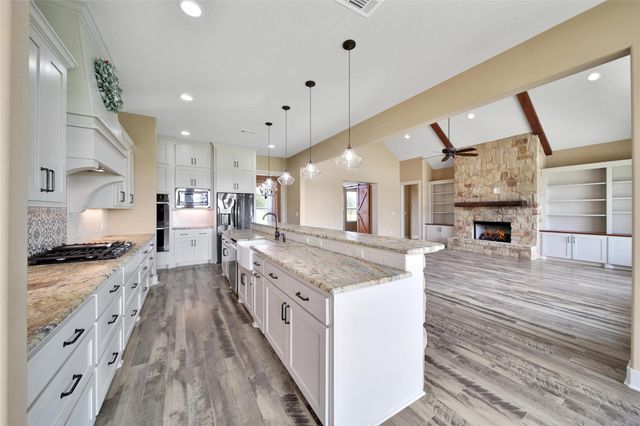 399 Fm 1696 Road W, Huntsville, TX 77320