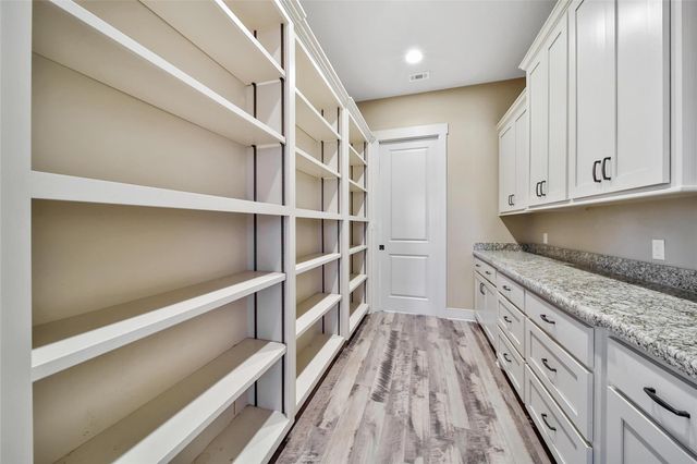 399 Fm 1696 Road W, Huntsville, TX 77320
