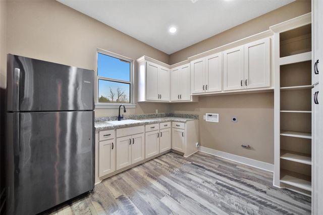 399 Fm 1696 Road W, Huntsville, TX 77320