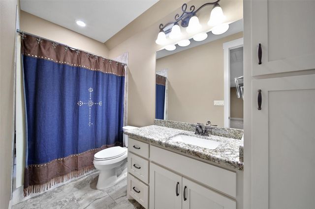 399 Fm 1696 Road W, Huntsville, TX 77320