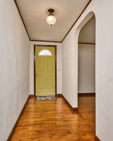 363 Cooley St, Springfield, MA 01128