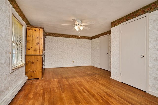 363 Cooley St, Springfield, MA 01128