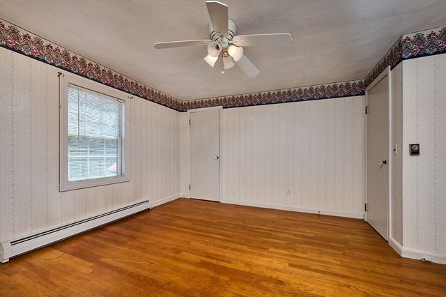 363 Cooley St, Springfield, MA 01128