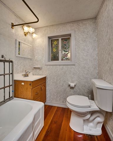 363 Cooley St, Springfield, MA 01128