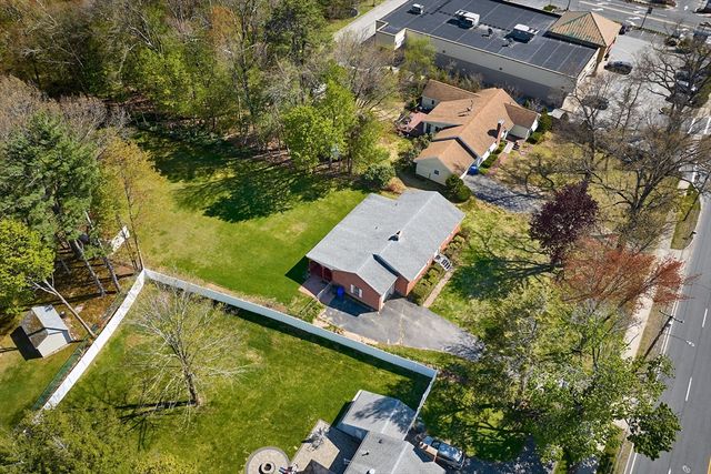 363 Cooley St, Springfield, MA 01128