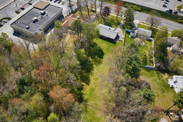 363 Cooley St, Springfield, MA 01128