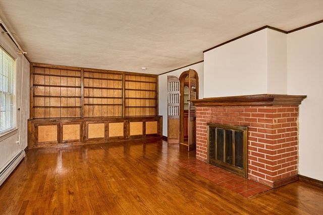 363 Cooley St, Springfield, MA 01128