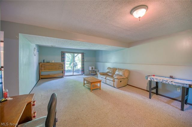 321 Perry Road, Tallmadge, OH 44278