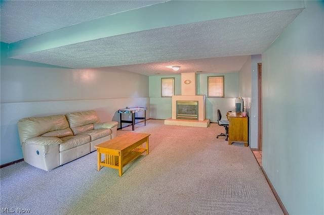 321 Perry Road, Tallmadge, OH 44278