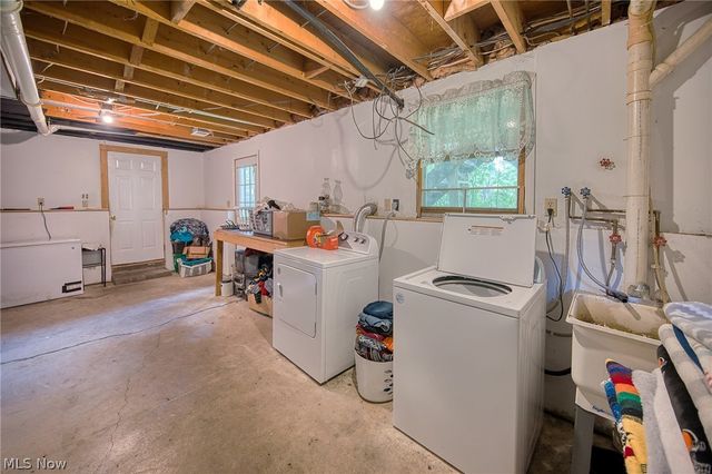 321 Perry Road, Tallmadge, OH 44278