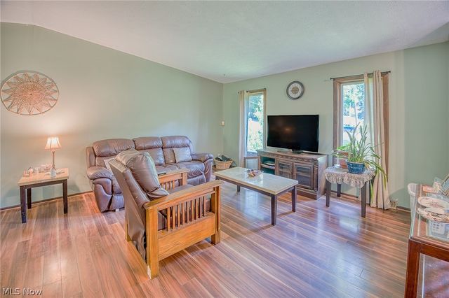 321 Perry Road, Tallmadge, OH 44278