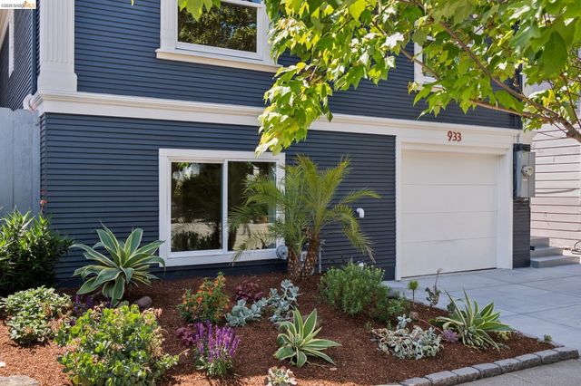 933 56Th St, Oakland, CA 94608