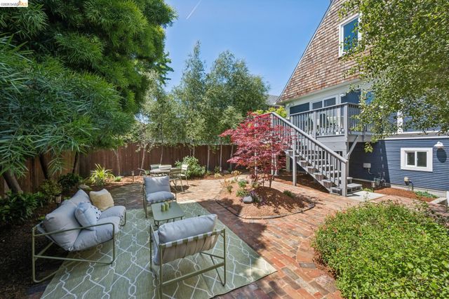 933 56Th St, Oakland, CA 94608