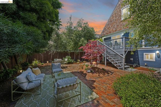 933 56Th St, Oakland, CA 94608