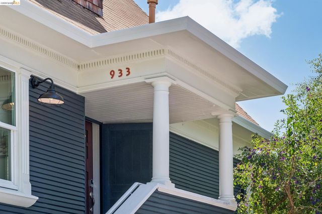 933 56Th St, Oakland, CA 94608