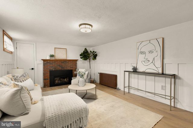 3918 17TH PL NE, Washington, DC 20018