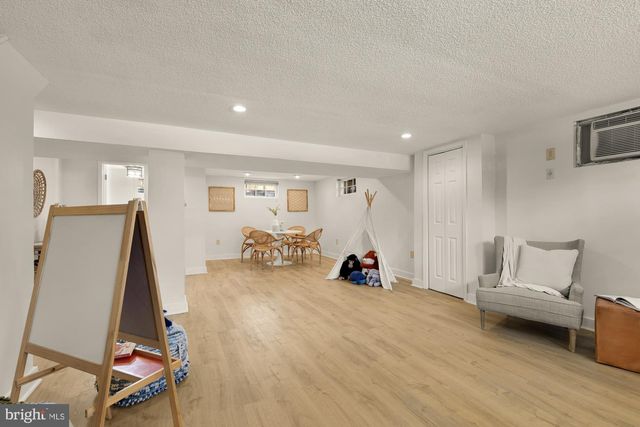 3918 17TH PL NE, Washington, DC 20018