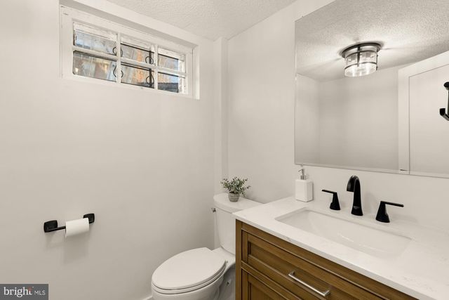 3918 17TH PL NE, Washington, DC 20018