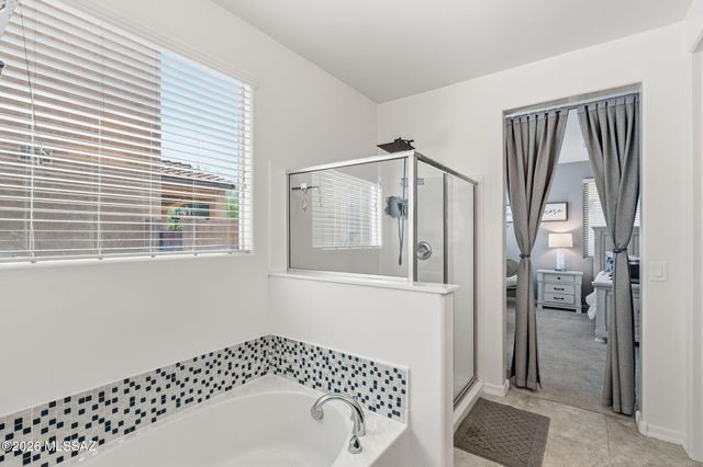 9526 S Quiet Dove Drive, Tucson, AZ 85747