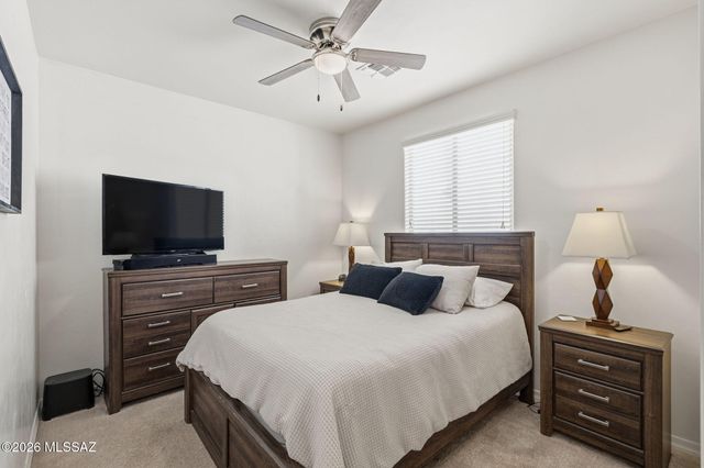 9526 S Quiet Dove Drive, Tucson, AZ 85747