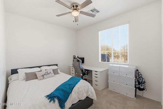 9526 S Quiet Dove Drive, Tucson, AZ 85747