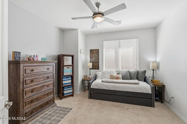 9526 S Quiet Dove Drive, Tucson, AZ 85747