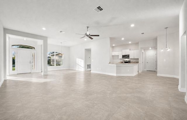 372 SW Feldman Avenue, Port St. Lucie, FL 34953