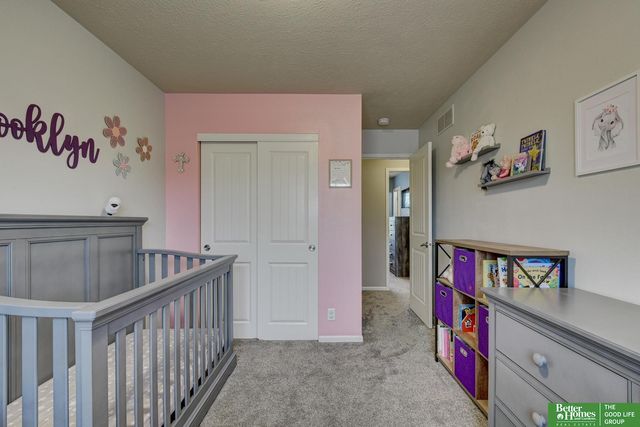 19418 R Street, Omaha, NE 68135