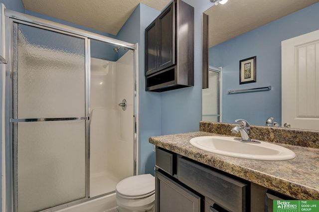 19418 R Street, Omaha, NE 68135