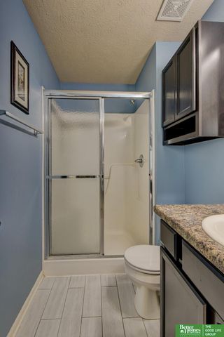19418 R Street, Omaha, NE 68135