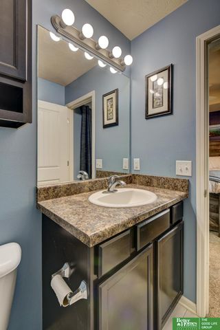 19418 R Street, Omaha, NE 68135