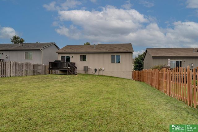 19418 R Street, Omaha, NE 68135