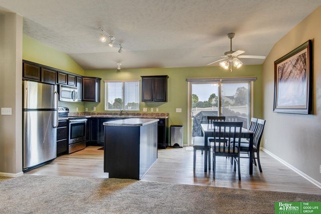 19418 R Street, Omaha, NE 68135