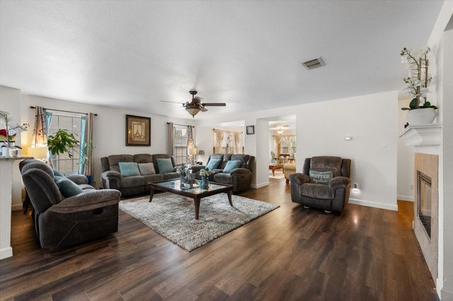 1315 Foster Street, Cedar Hill, TX 75104