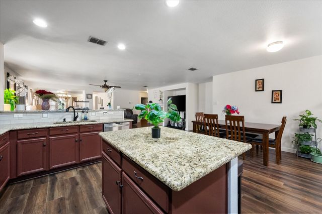 1315 Foster Street, Cedar Hill, TX 75104