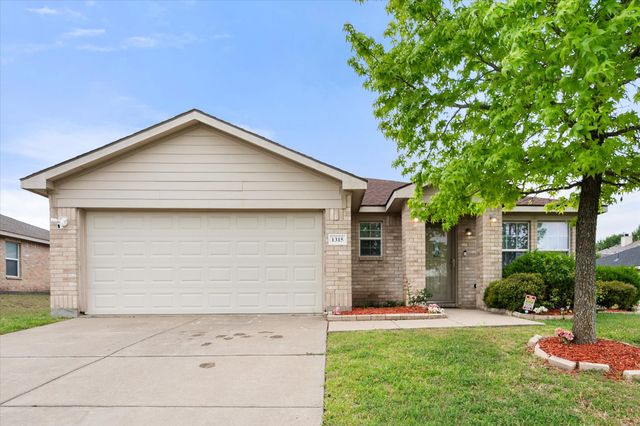 1315 Foster Street, Cedar Hill, TX 75104