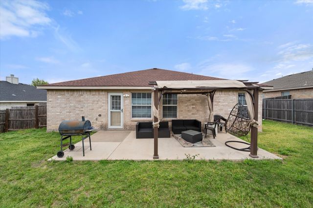 1315 Foster Street, Cedar Hill, TX 75104