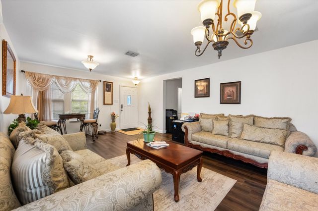 1315 Foster Street, Cedar Hill, TX 75104