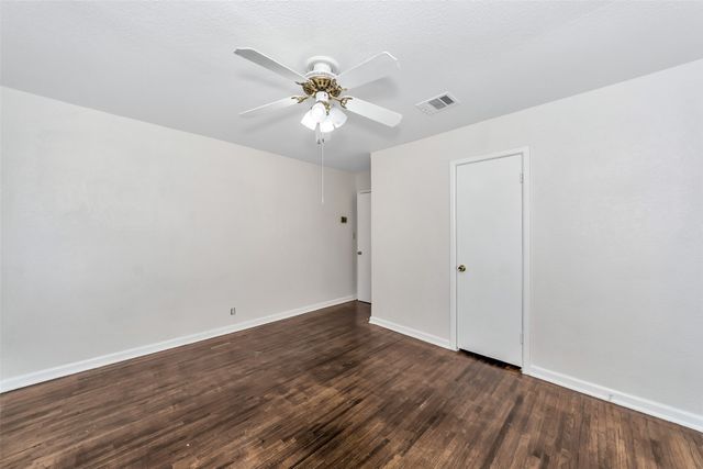 2721 Janice Lane, Fort Worth, TX 76112