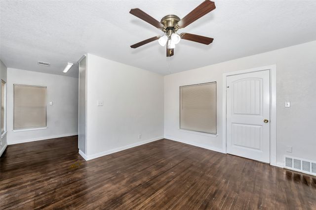 2721 Janice Lane, Fort Worth, TX 76112