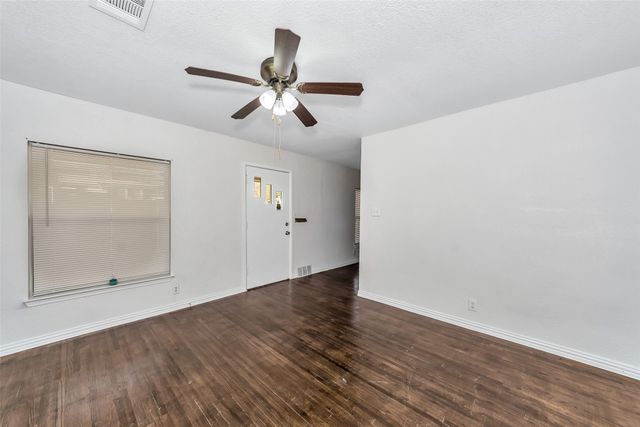 2721 Janice Lane, Fort Worth, TX 76112