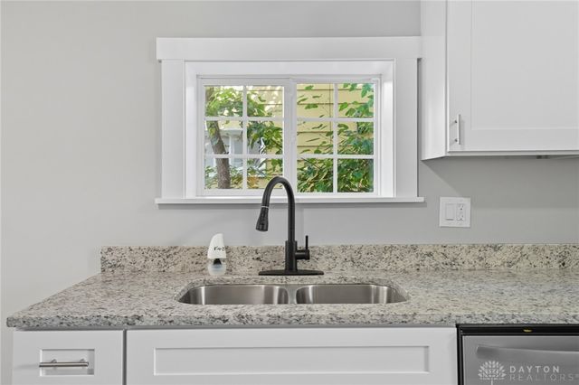 210 N Oakley Avenue, Columbus, OH 43204