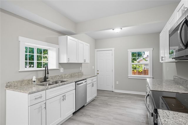 210 N Oakley Avenue, Columbus, OH 43204