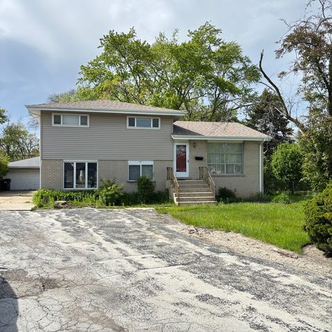 137 Julie Drive, Glenview, IL 60025