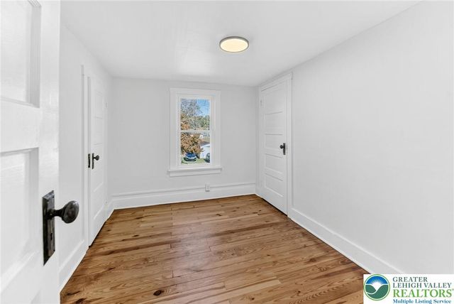 3 Oakland Avenue, East Stroudsburg, PA 18301