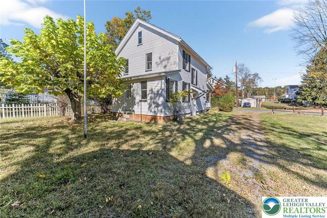 3 Oakland Avenue, East Stroudsburg, PA 18301